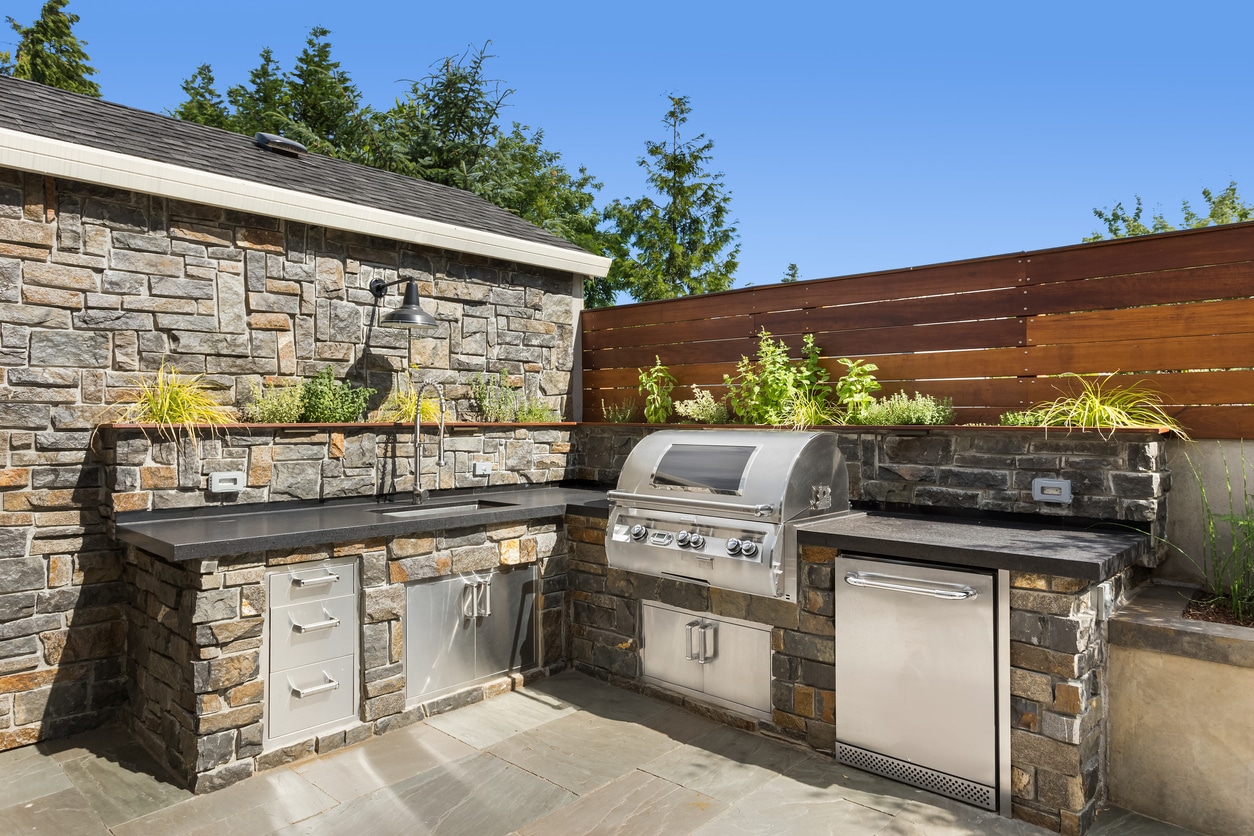 Benefits of Outdoor Kitchens in Colorado